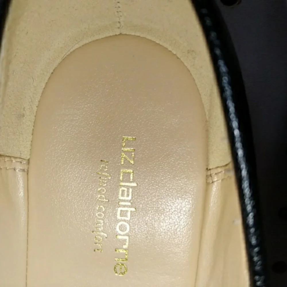Liz Claiborne these liz